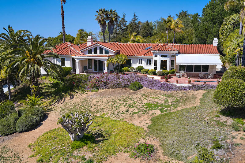 New carpet in rancho encinitas home for sale